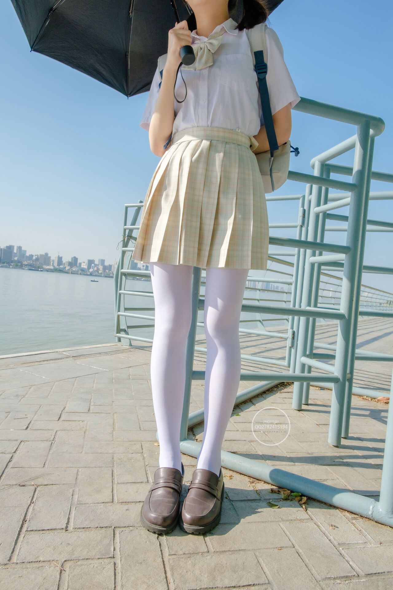 丝袜美腿预览图