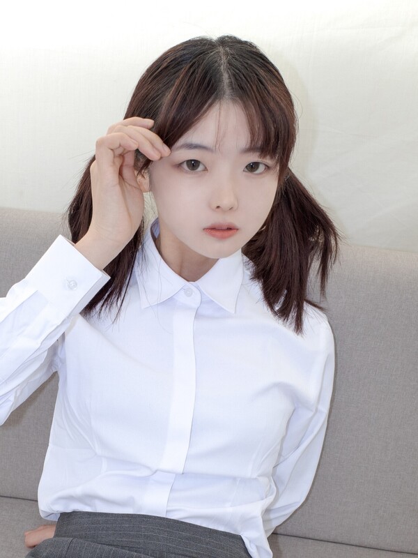 NB008 森萝财团 内部 008 经典的白衬衫黑短裙职场0L灰丝