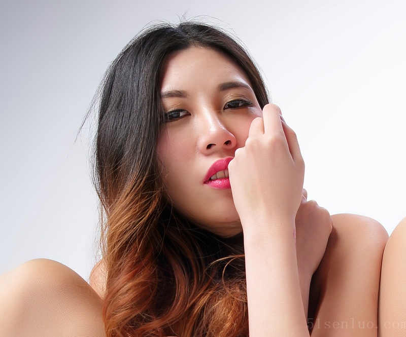  [AISS爱丝] 03.20 钻石版：F5008《纯肉色2》